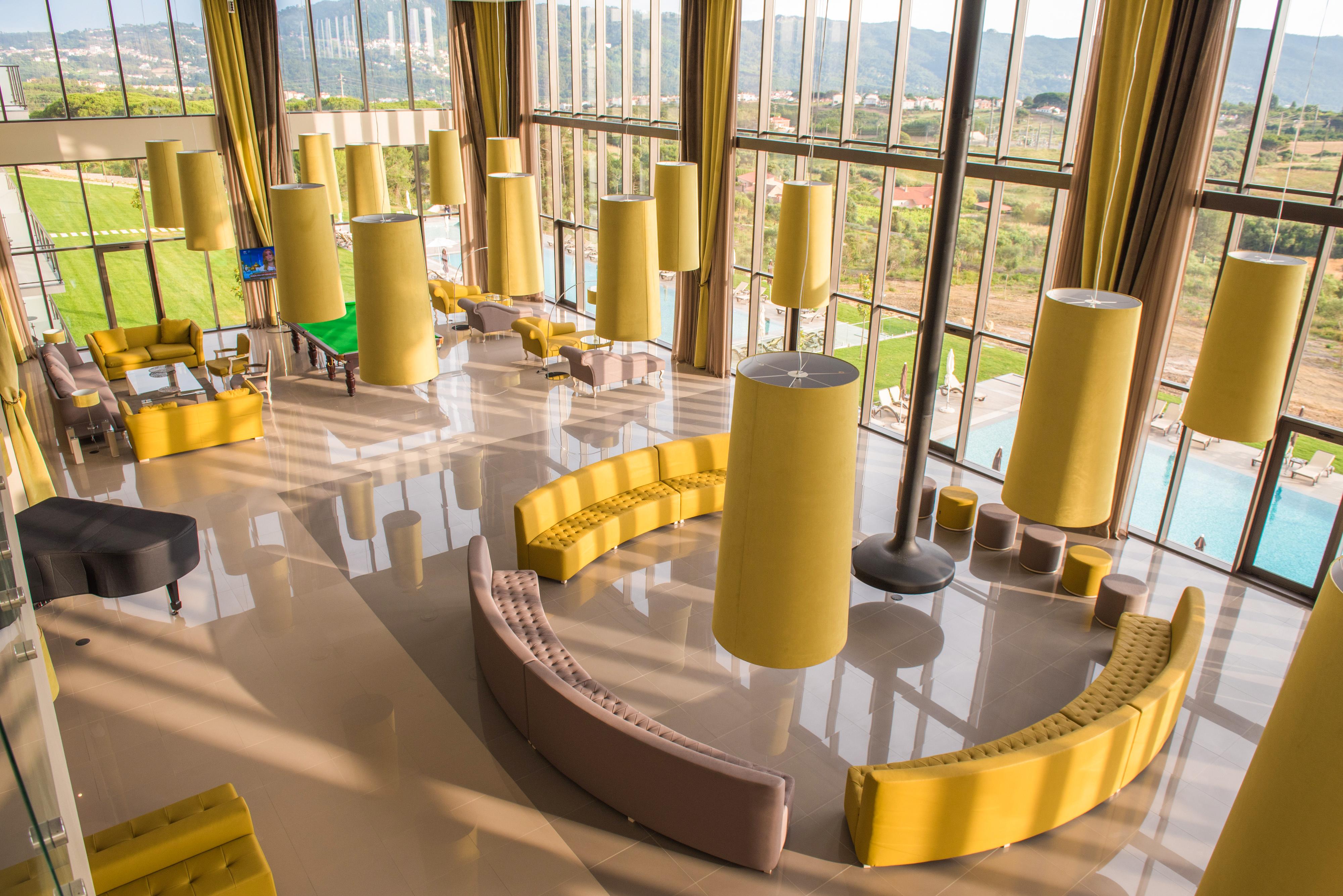 Vila Gale Sintra Bagian luar foto The lobby of the library