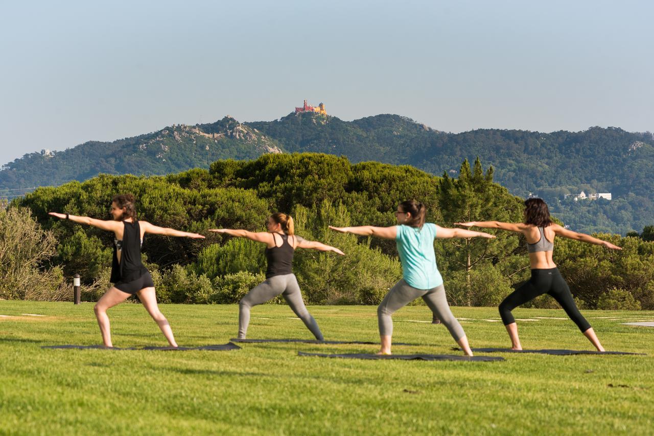 Vila Gale Sintra Bagian luar foto A group of people practicing yoga